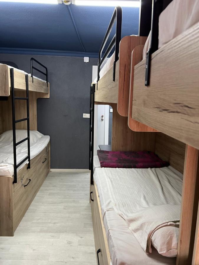Istiklal Hostel Истанбул Екстериор снимка